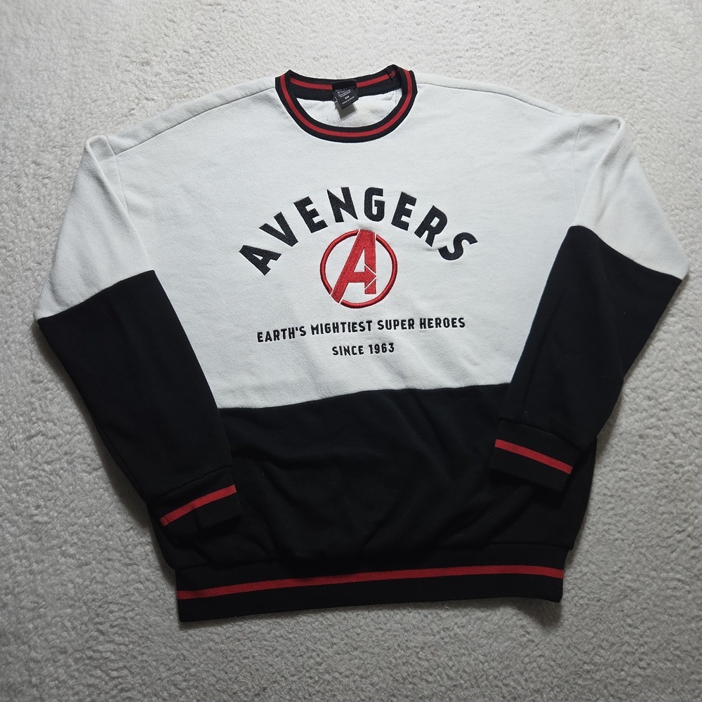 The Avengers Sweatshirt‎ Mightest Heroes Since 1963 Marvel Our Universe SZ Small